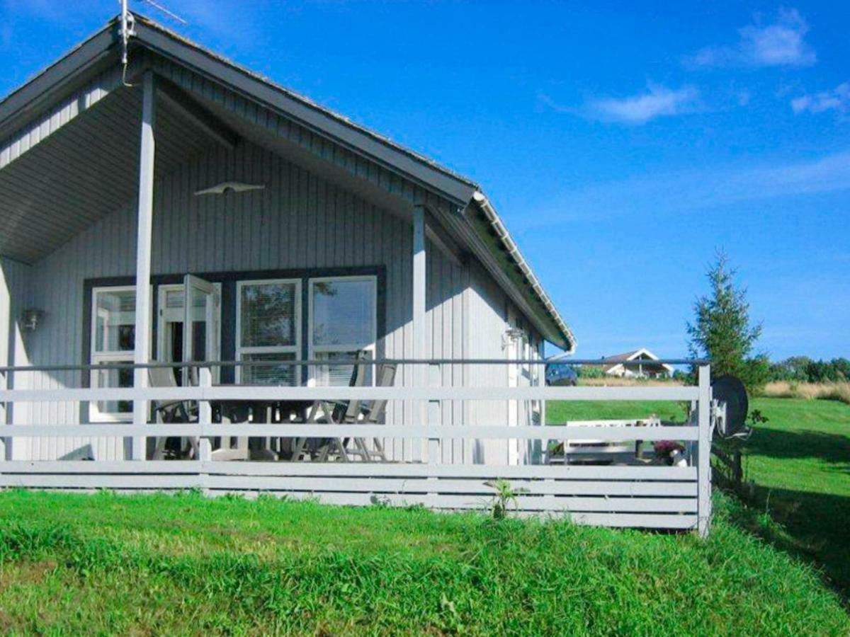 Three-Bedroom Holiday Home In Hasle 3 Vang  Exterior foto